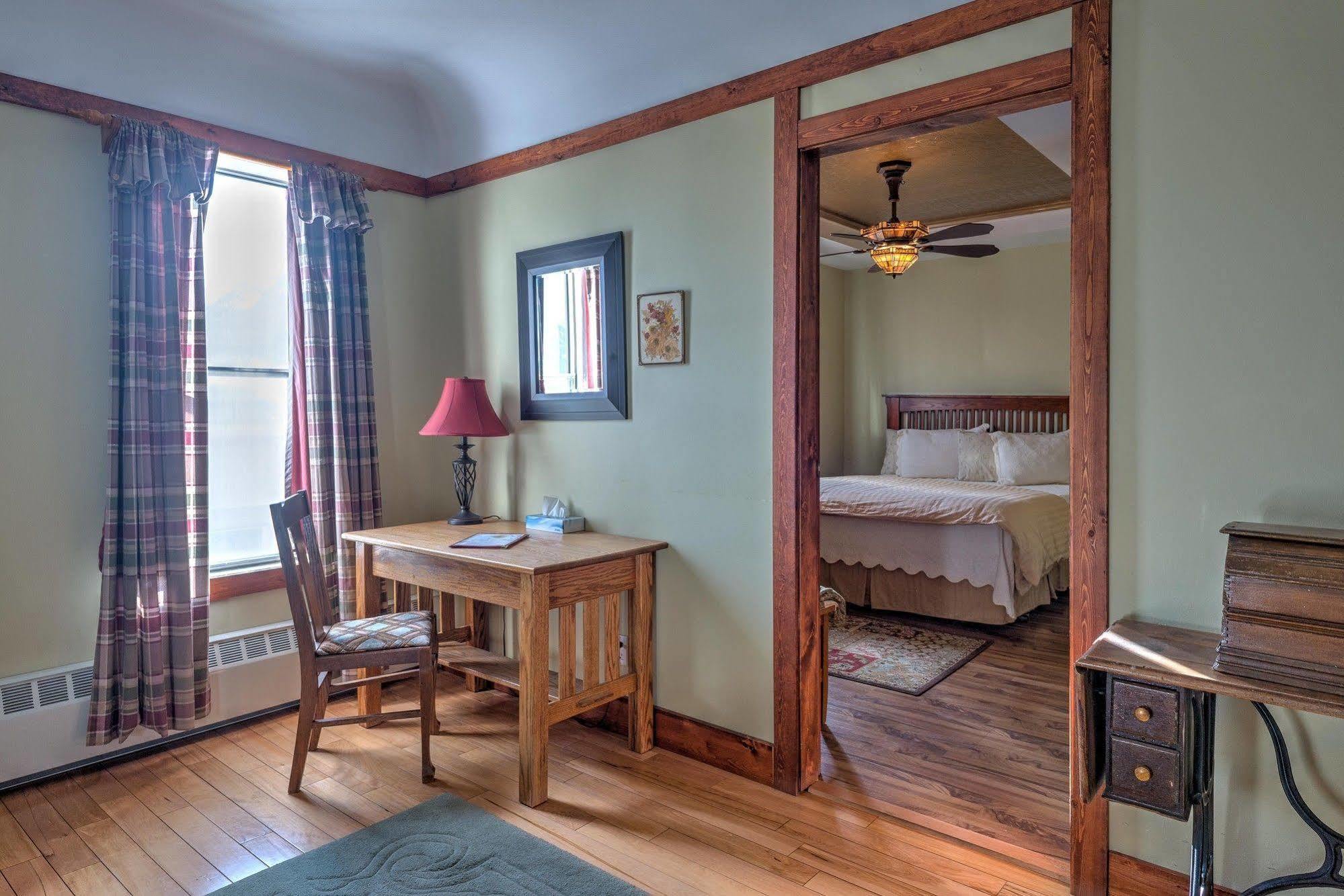 Coleman Country Encounters Accommodations المظهر الخارجي الصورة