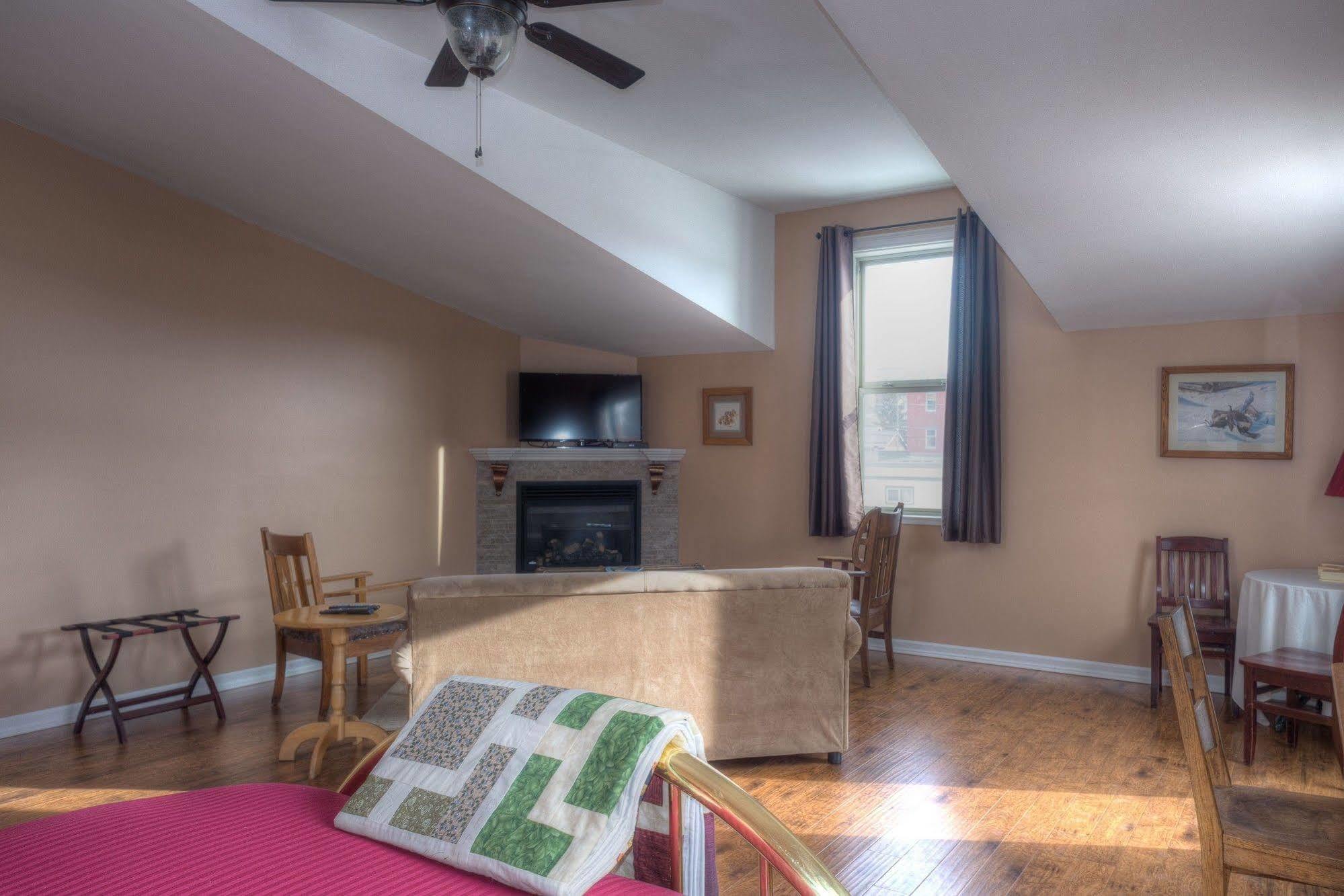 Coleman Country Encounters Accommodations المظهر الخارجي الصورة
